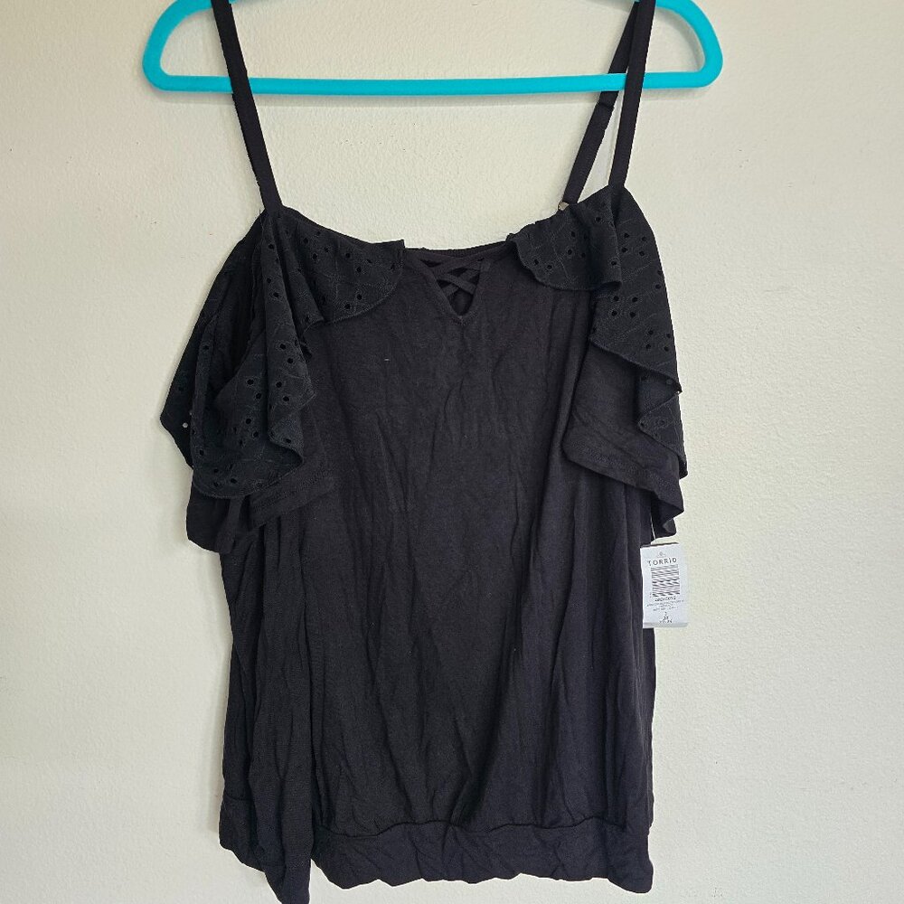 Cold shoulder crop top